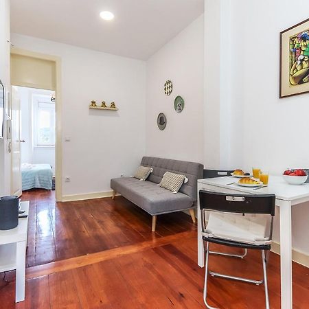Vita Portucale ! Stylish Apartment Campo Ourique Lisboa Exteriör bild