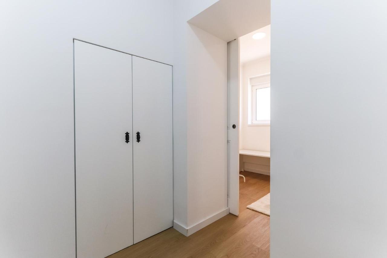 Vita Portucale ! Stylish Apartment Campo Ourique Lisboa Exteriör bild