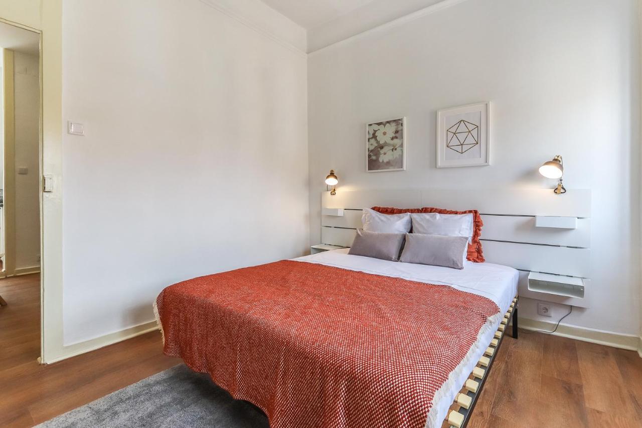 Vita Portucale ! Stylish Apartment Campo Ourique Lisboa Exteriör bild